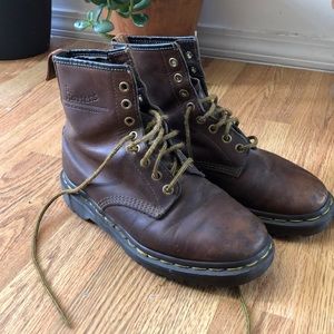 Vintage Dr. Martens Work Boot (7.5)